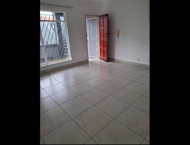 2 BEDROOM APARTMENT FOR SALE IN LINMEYER